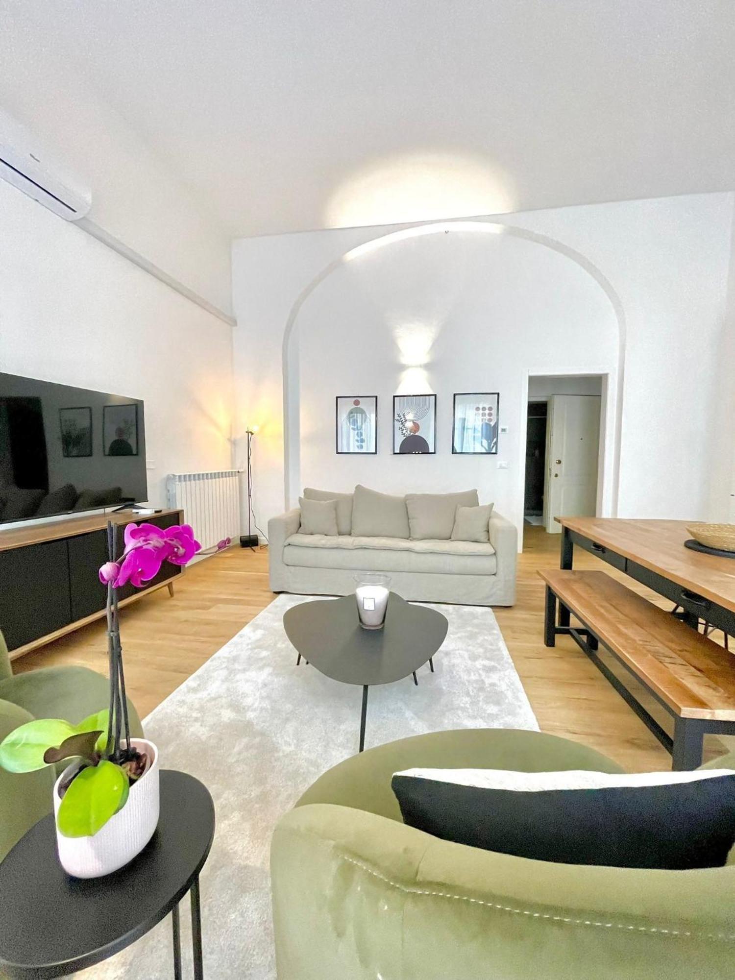 ליבורנו I Marmi New Royal Design Apartment מראה חיצוני תמונה