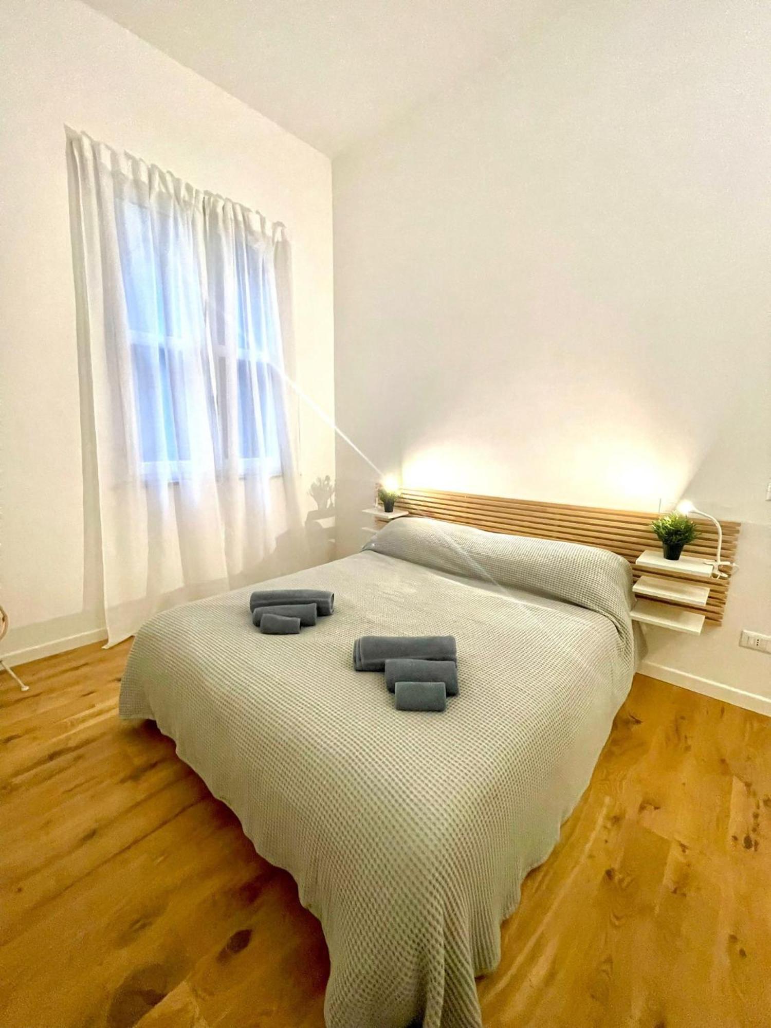 ליבורנו I Marmi New Royal Design Apartment מראה חיצוני תמונה