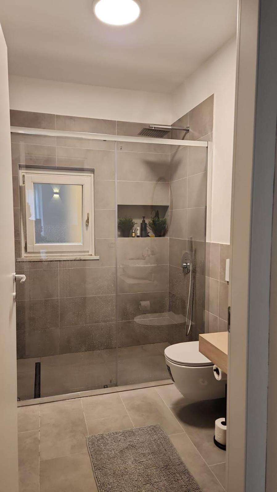 ליבורנו I Marmi New Royal Design Apartment מראה חיצוני תמונה